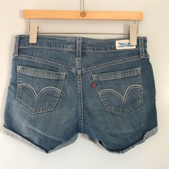 LEVI’S | size 7/28 - Picture 3 of 11